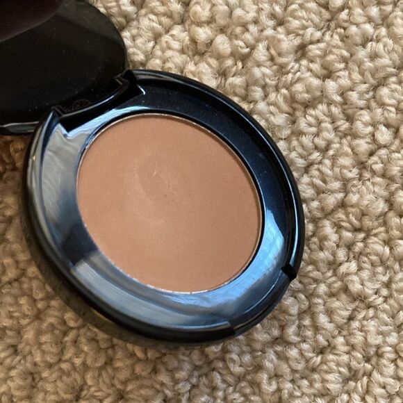 Too Faced Chocolate Soleil Medium / Deep Matte Bronzer Single 0.08 oz Like New - Picture 5 of 6